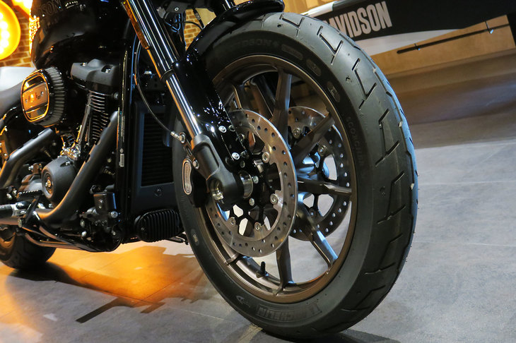 ハーレーダビッドソン・ローライダーS（フロントタイヤ）