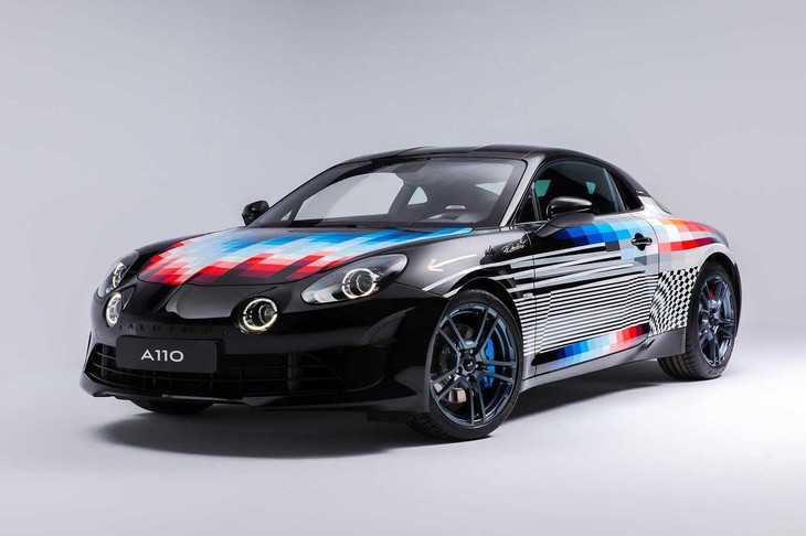 「アルピーヌA110S」の、フェリペ・パントネ氏とのコラボレーションモデル。