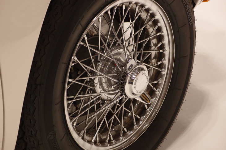 トヨタ2000GT（1969年）／Auto Roman