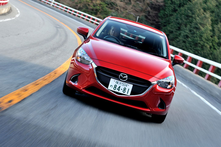 0-100km/h加速は9.0秒と発表されている。