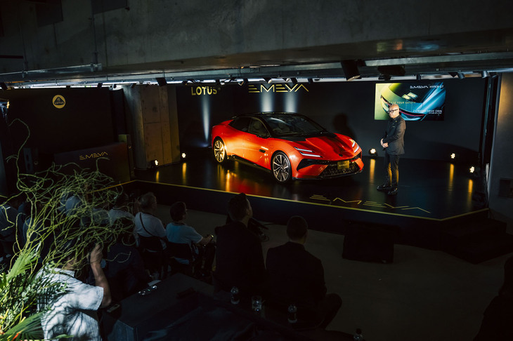 ロータス・エメヤ（写真：ロータスカーズ）