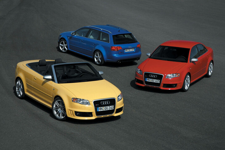 2006年に登場した2代目「RS 4」。コンパクトな車体に高回転型4.2リッターV8エンジンとフルタイム4WDを内包しており、前例のない「知的な豪速マシン」としてその名をとどろかせた。