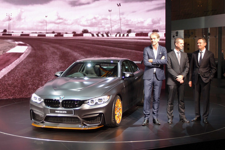 2015年の東京ショーでは、BMWグループも「BMW M4 GTS」、新型「MINIコンバーチブル」と、2台のワールドプレミアを会場に持ち込んだ。