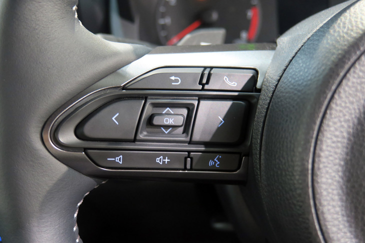 トヨタGRヤリスRS（ステアリングスイッチ）