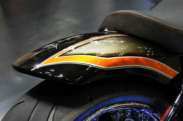 ハーレーダビッドソン南大阪の手になる2022年式「ハーレーダビッドソン・ブレイクアウト」。