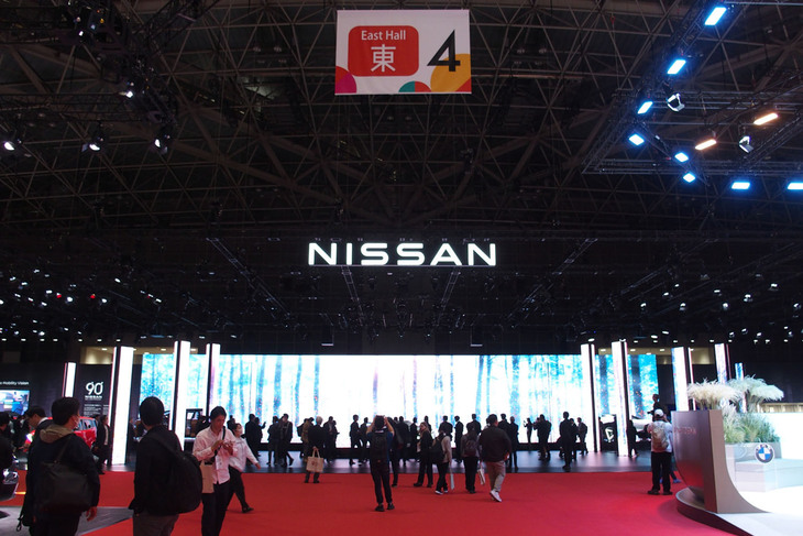 日産ブースの様子。