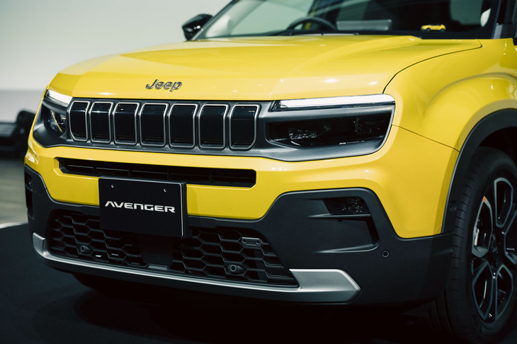 ジープ・アベンジャー ローンチエディション（フロントグリル）