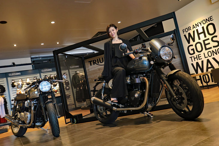 SONIC MOTORSのオフィシャルフレンド＆ライダーである、タレントの采女 華。