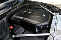 3リッター直6ターボエンジンは最高出力387PS/5800rpm、最大トルク500N・m/1800-5000rpmを発生。8段ATが組み合わされる。