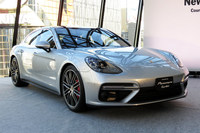 ポルシェ、日本仕様の新型「パナメーラ」を初公開の画像