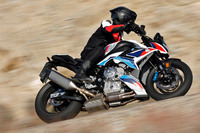 カスタマイズモードの「レースプロ」では、スロットルレスポンスとエンジンブレーキのドラッグトルクを、それぞれ3段階で調整できる。