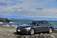 よりエッジの効いたプレスラインが目を引く新型「A4」。ボディーカラーにはテスト車に用いられていた「デイトナグレー・パールエフェクト」を含む、全9色が用意される。