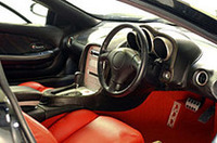 【スペック】
	全長×全幅×全高＝4585×2060×1165mm／ホイールベース＝2570mm／エンジン＝3.3リッターV6
	 