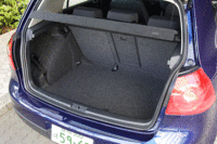 写真をクリックするとシートが倒れるさまが見られます。