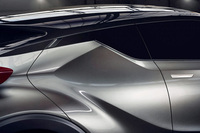 トヨタ、5ドア仕様のC-HRコンセプトを公開【フランクフルトショー2015】の画像