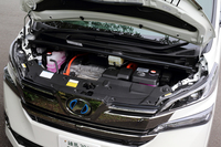 第105回：トヨタ・ヴェルファイア ハイブリッド エグゼクティブラウンジ（後編）の画像