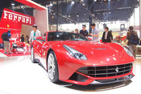 北京ショーでアジア初公開された「F12ベルリネッタ」