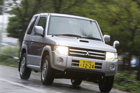 メカニズム的に特筆すべき点は、燃費がやや向上したこと。10・15モード燃費は、4WDの4AT車が15.0km/リッター（0.6km/リッター向上）、2WDの4AT車は15.6km/リッター（0.2km/リッター向上）、4WDの5MT車は15.6km/リッター（0.2km/リッター向上）。
