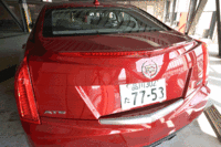 トランクルームは、長尺物を積むためのスキーホールを装備。後席を倒すことで、積載容量を増やすこともできる。
（写真をクリックするとシートの倒れるさまが見られます）