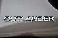 “ビッグマイナーチェンジ”を受けた「アウトランダー」。ガソリン仕様とプラグインハイブリッド仕様の「PHEV」が同時にリリースされたが、今回はひと足先に発売されたガソリン仕様を試乗会で“ちょい乗り”した。
    