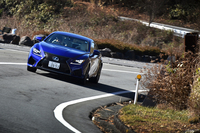 「RC F」には、左右後輪への駆動力配分を最適に制御するTVD（トルクベクタリングディファレンシャル）がオプションで用意される。