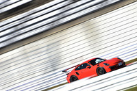 
	富士スピードウェイを走る「GT3 RS」。0-100km/h加速は3.3秒、最高速は310km/hという数値を実現している。
	