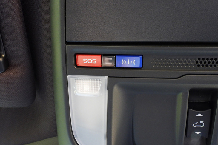 スバル・フォレスター プレミアムS：HEV EX（オーバーヘッドコンソール）