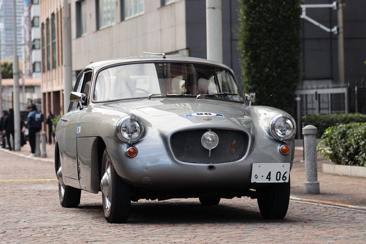 1960年「ブリストル406」。2014年に亡くなったモータージャーナリストの川上 完さんがこよなく愛していたクルマ。