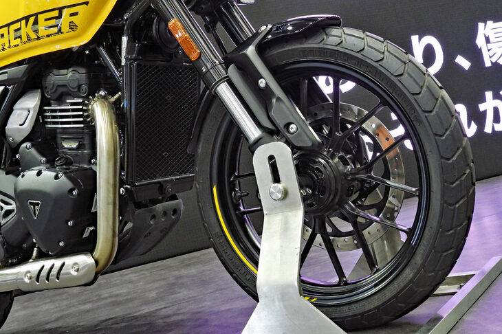 トライアンフ・トラッカー400