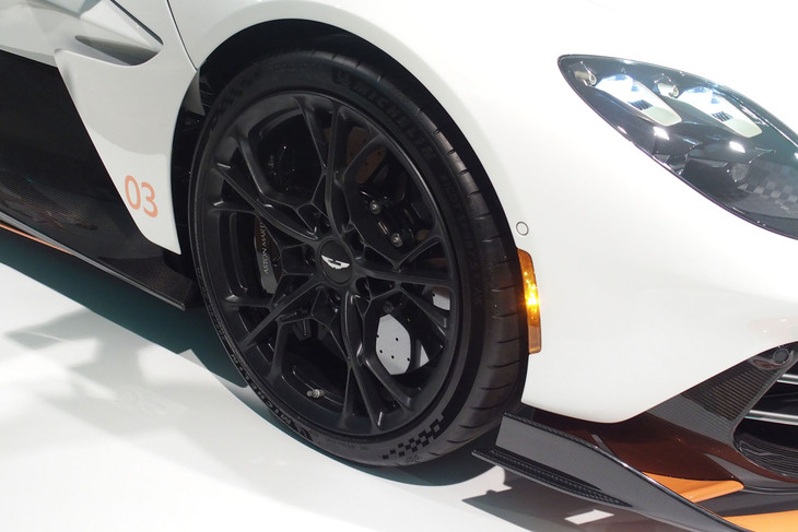 アストンマーティン・ヴァルハラ（フロントホイール）