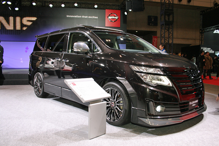 エルグランド ライダー ハイパフォーマンススペック ブラックライン