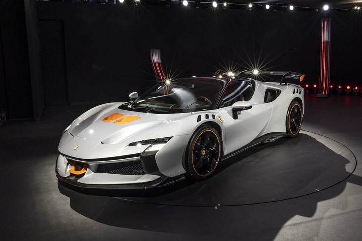 フェラーリSF90 XXストラダーレ