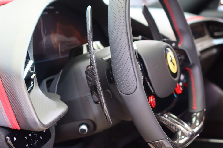 フェラーリ・アマルフィ（シフトパドル）