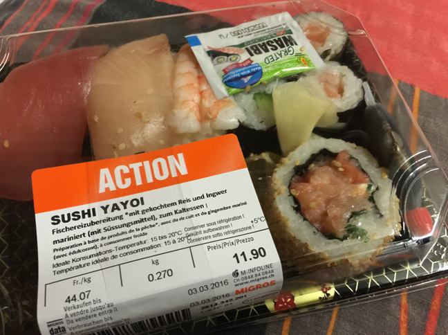 写真3：ジュネーブで食べた「YAYOI」。これで1300円とは泣けてくる。