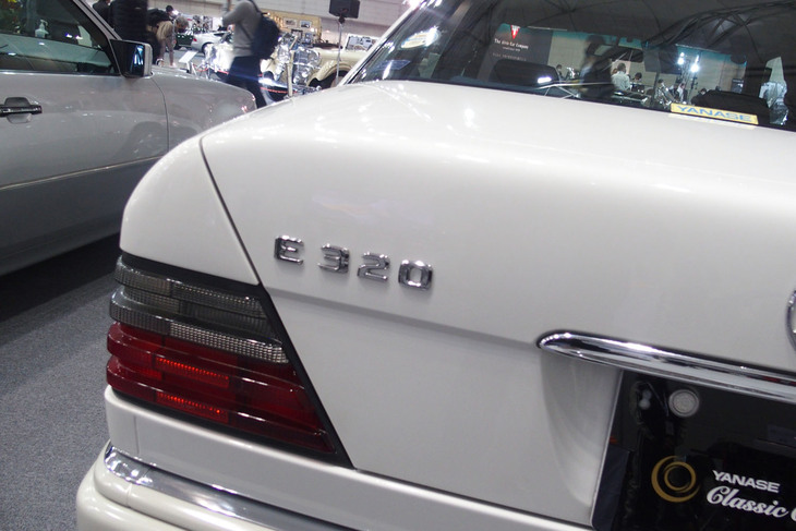 メルセデス・ベンツE320（1995年）／ヤナセクラシックカーセンター