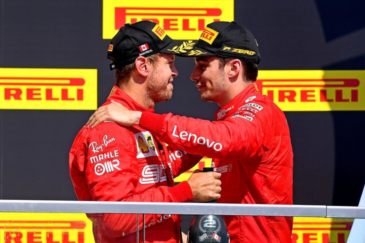 開幕前のテストでは絶好調だったフェラーリは、今季12戦していまだ勝利なし。それでもシャルル・ルクレール（写真右）は、4冠王者のチームメイト、セバスチャン・ベッテル（同左）を上回るパフォーマンスを披露した。ドライバーズチャンピオンシップでは4位ベッテル156点、その24点後方に5位ルクレール。（Photo=Ferrari）