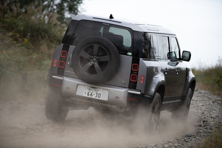 旧型オーナー（筆者）に複雑な思いを抱かせた新型「ディフェンダー」だが、クルマの出来栄えには文句のつけどころがない。ぜひ長く愛されるクルマになってほしい。