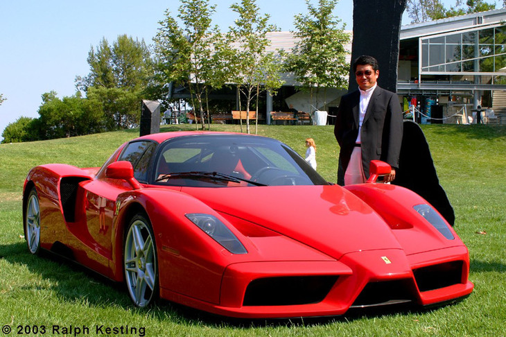 ピニンファリーナに12年間在籍した工業デザイナーでKEN OKUYAMA DESIGNを主宰する奥山清行CEO。ファッションデザイナーのコシノジュンコ氏、家具・プロダクトデザイナーの喜多俊之氏、指揮者の西本智美氏らとともに2025年大阪・関西万博のイタリアパビリオンでアンバサダーを務める。