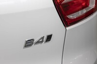 ボルボXC40アルティメットB4 AWD