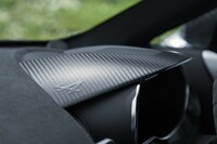 F1マシン由来のカーボンパーツを使用　限定車「アルピーヌA110 Sエンストン」受注開始の画像