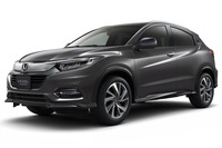 こちらも新色の「スーパープラチナグレーメタリック」。