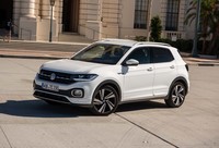 「Tクロス」は日本市場でもラインナップされる。2020年1月にはデリバリーが始まる見込み。