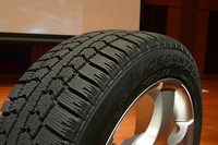 ピレリの新しいスタッドレス「ウィンター・アイスコントロール」発表