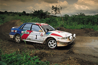 1992年のWRCアイボリーコーストラリーで総合優勝した「ギャランVR-4」。