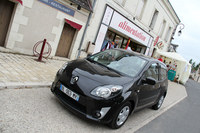 2011年、著者がフランスでレンタカーとして運転した2代目「トゥインゴ」。