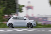 フィアット500eオープン（FWD）【試乗記】の画像