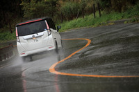 デイリーユースでの機能性に特化した小型ハイトワゴン「トール」。“普段使い”という本領に見るその実力は、やはり侮れないものだった。