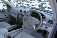 メルセデス・ベンツML500(4WD/7AT)【試乗記】の画像