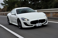 「マセラティ・グラントゥーリズモ スポーツ MCオートシフト」
    