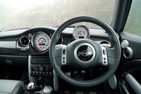 MINI クーパーS ジョンクーパーワークス（FF/6MT）【試乗記】の画像